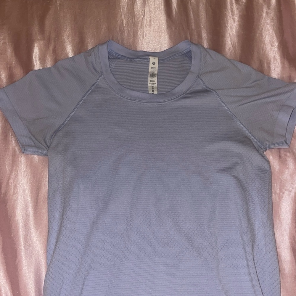 Lululemon lilac swiftly tech. Size 4
